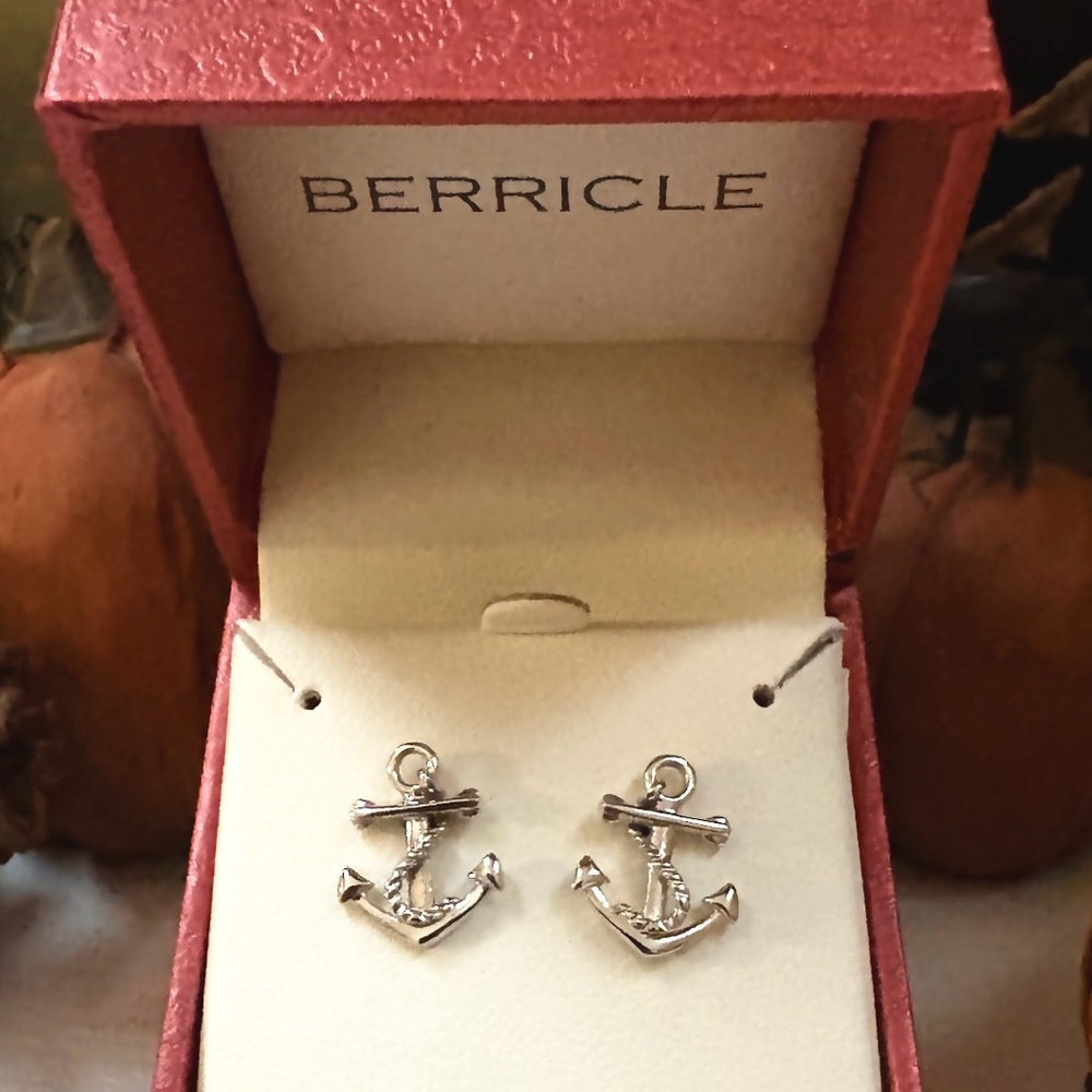 Berricle Silver Anchor Earrings